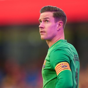 为什么特尔施特根首秀穿22号，尽管这不是门将号码？